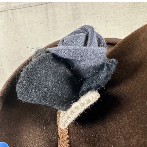 Laura\'s Lids Brown Wool Felt‎ Cloche Hat Floral Pin Removable Vintage main image 5